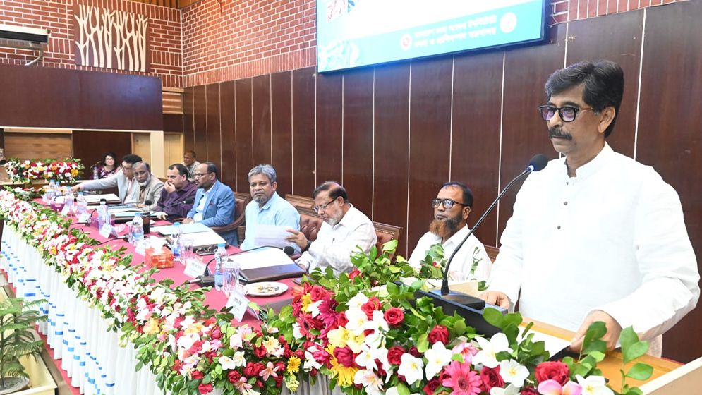 দেশি মাছের প্রাকৃতিক উৎপাদন বাড়াতে পরিকল্পনা নেওয়া হয়েছে