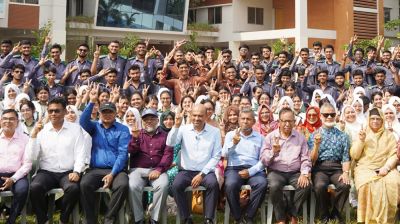 ইংরেজি ভার্সনে পাসের হার ১০০, গড় পাসের হার ৯৯.৮৩ শতাংশ  