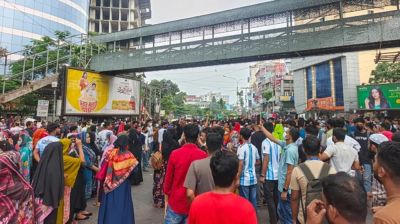 মিরপুরে পোশাকশ্রমিকদের বিক্ষোভ, সড়কে তীব্র যানজট