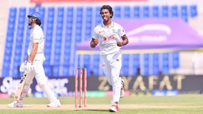 হাসানের হ্যাটট্রিক, মুশফিক-শান্তর ব্যাটে চালকের আসনে বাংলাদেশ 