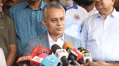 অনলাইন টিকিটের কালোবাজারি নিয়ন্ত্রণ কঠিন: রেলমন্ত্রী