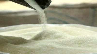 ১০ হাজার টন চিনি কিনবে সরকার  