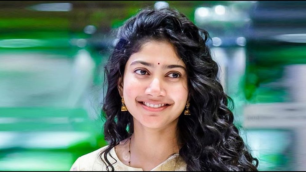 জীবনসঙ্গী হিসেবে কেমন ছেলে চান, জানালেন সাই পল্লবী
