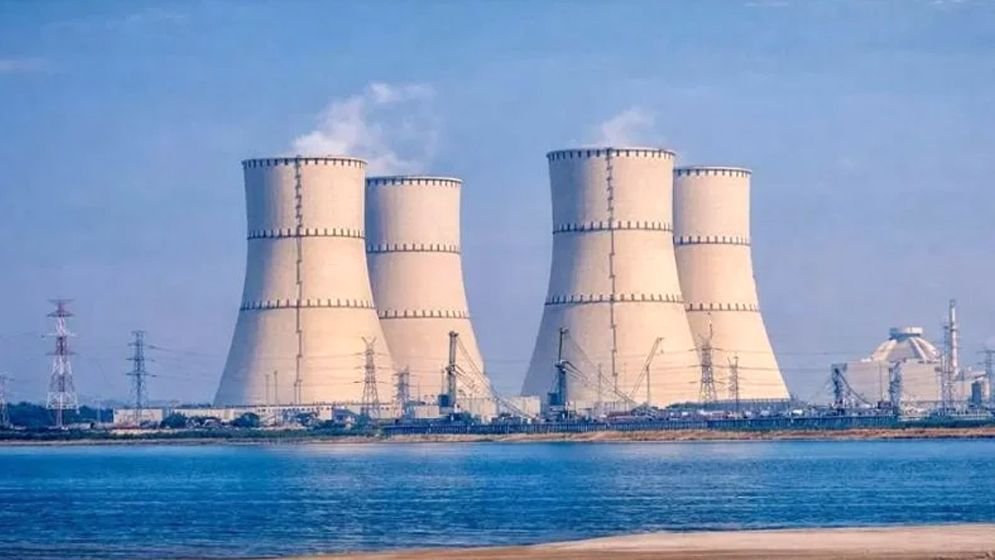 সেনাবাহিনীর কড়া নিরাপত্তায় রূপপুরে যাচ্ছে পারমাণবিক জ্বালানি  