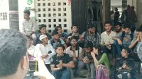 ঢাবিতে ৭ শিক্ষার্থী আহতের ঘটনায় প্রক্টর অফিস ঘেরাও