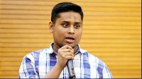 সংবিধান সংশোধন কমিটিকে ‘আমরা-মামুরা’: হাসনাত 