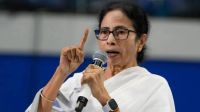 দিল্লিতে মমতা বন্দ্যোপাধ্যায় আটক