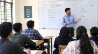 শিক্ষকতা: পেশার আড়ালে হারিয়ে যাচ্ছে মহত্ত্ব